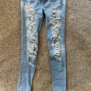 American eagle ripped jeans